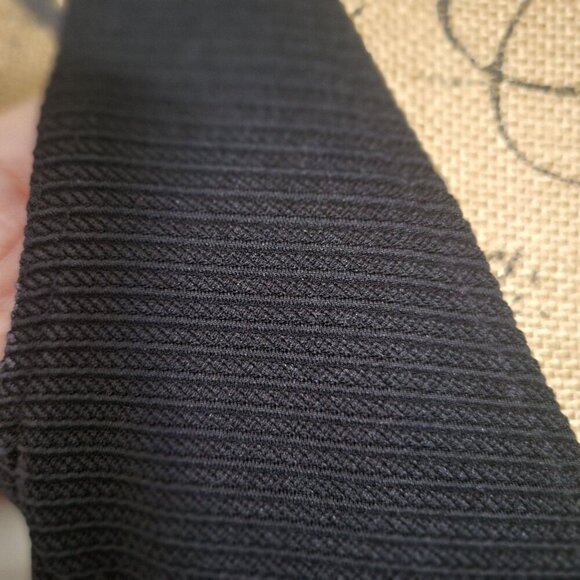 Forever 21 Black Sleeveless Ribbed Textured V-Neck Fit & Flare Dress-L - Picture 6 of 8